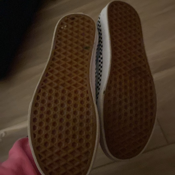 Women’s vans size 10, light blue with checkers around sole - Picture 2 of 4